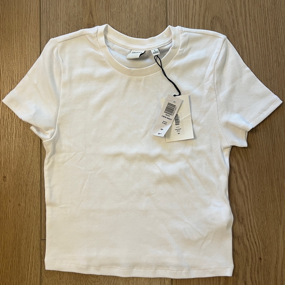 Aritzia Home Stretch Crew Waist Tee